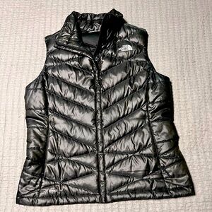 The North Face women’s puffer vest black size medium